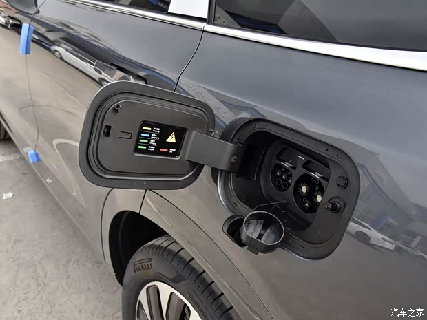 Celestial car meets M7 2024 1.5T intelligent rear-drive Max version with 5 seats.